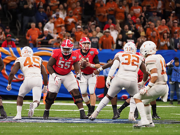 Georgia Bulldogs quarterback Jake Fromm (11)