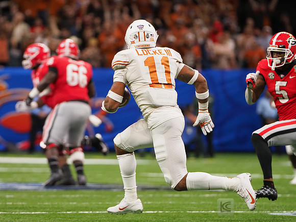 Texas Longhorns defensive back P.J. Locke III (11)