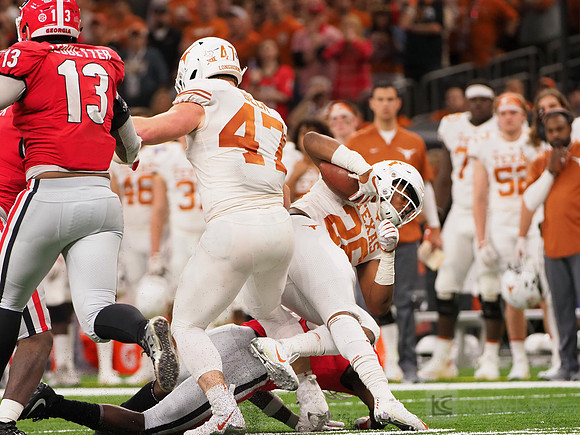 Texas Longhorns running back Keaontay Ingram (26)