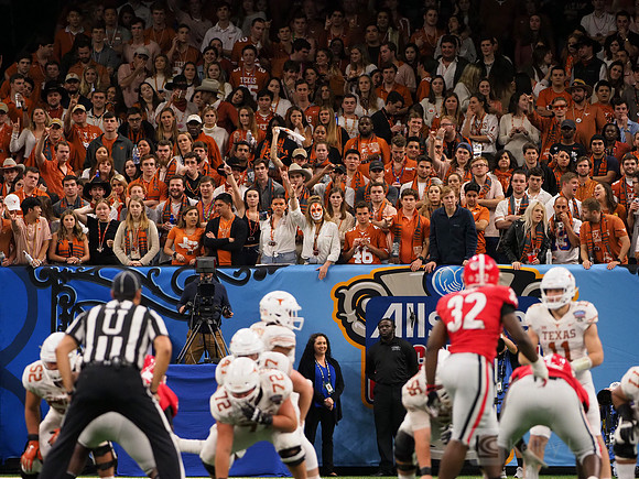 Texas Longhorns fans