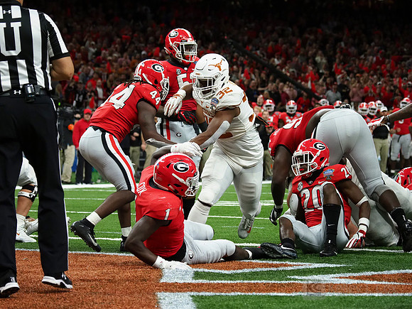 College Football - Allstate Sugar Bowl: Texas Longhorns vs Goergia Bulldogs