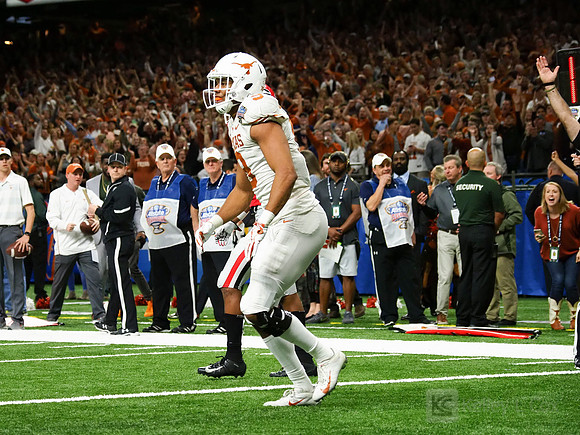Texas Longhorns wide receiver Collin Johnson (9)