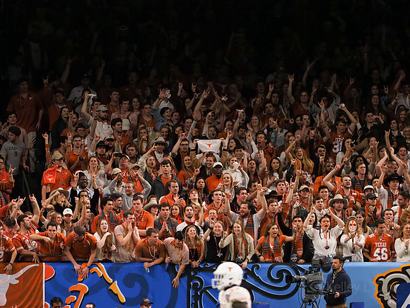 Texas Longhorns fans