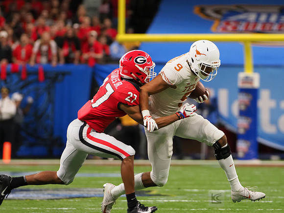 Texas Longhorns wide receiver Collin Johnson (9)