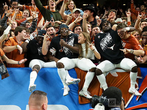 Texas Longhorns fans