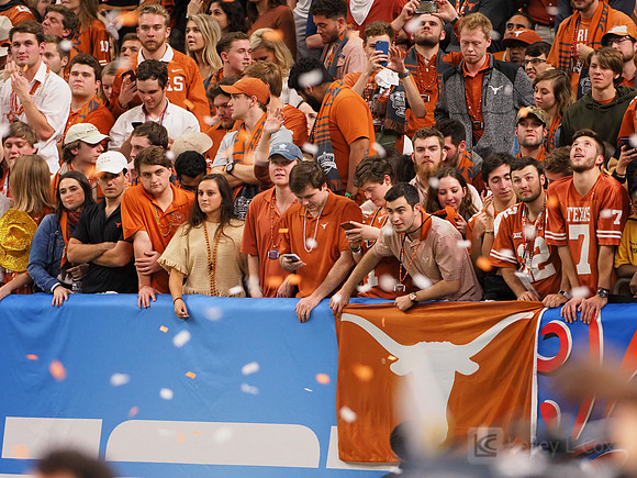 Texas Longhorns fans