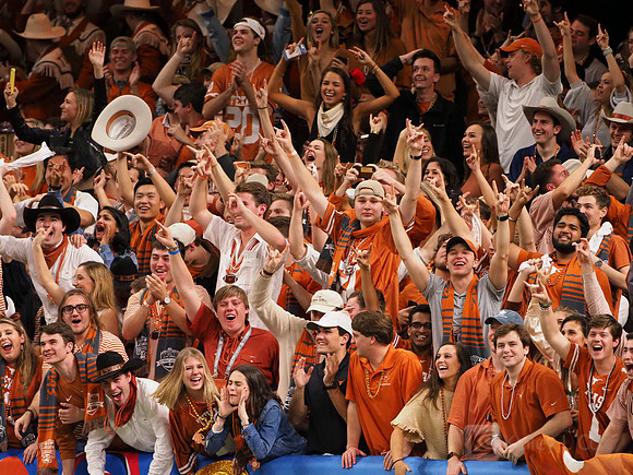Texas Longhorns fans