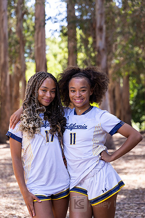 Anysa Gray, Amaya Gray