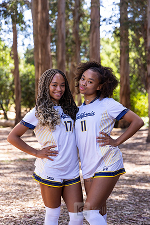 Anysa Gray, Amaya Gray