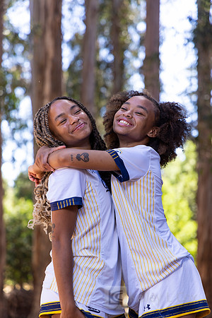 Anysa Gray, Amaya Gray