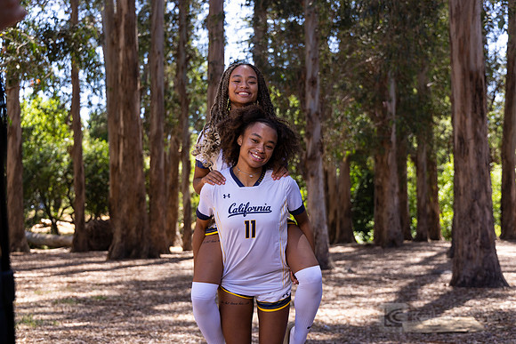 Anysa Gray, Amaya Gray