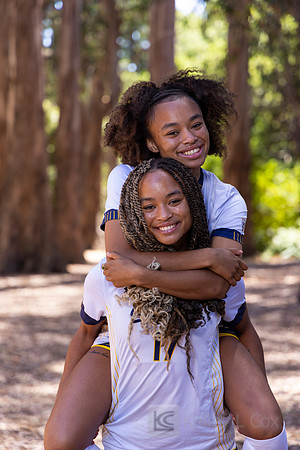 Anysa Gray, Amaya Gray