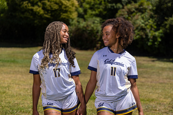 Anysa Gray, Amaya Gray