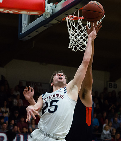 NCAA Basketball: Pepperdine at St. Mary's