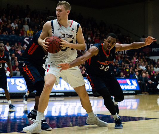 NCAA Basketball: Pepperdine at St. Mary's