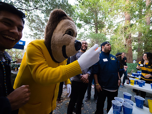 CAA: Hoops Party - Young Alumni
