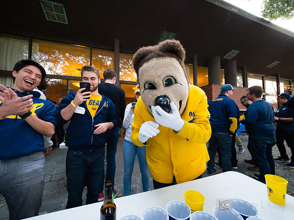 CAA: Hoops Party - Young Alumni