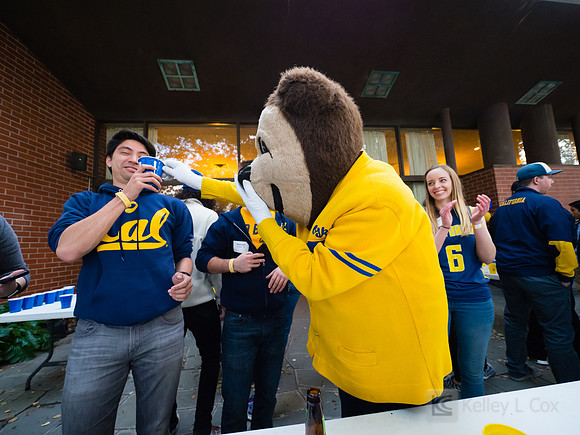 CAA: Hoops Party - Young Alumni