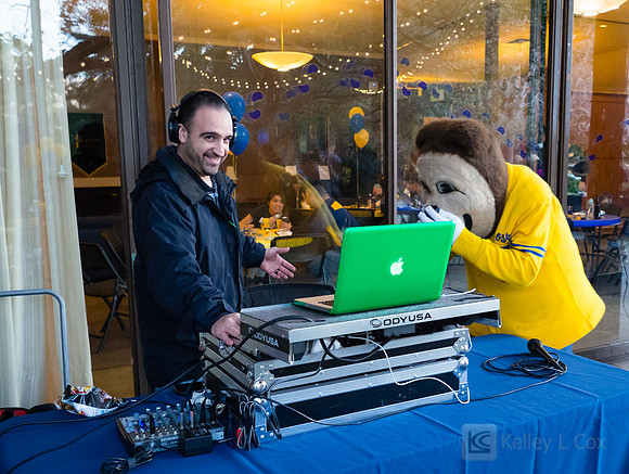 CAA: Hoops Party - Young Alumni
