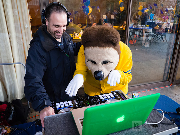 CAA: Hoops Party - Young Alumni