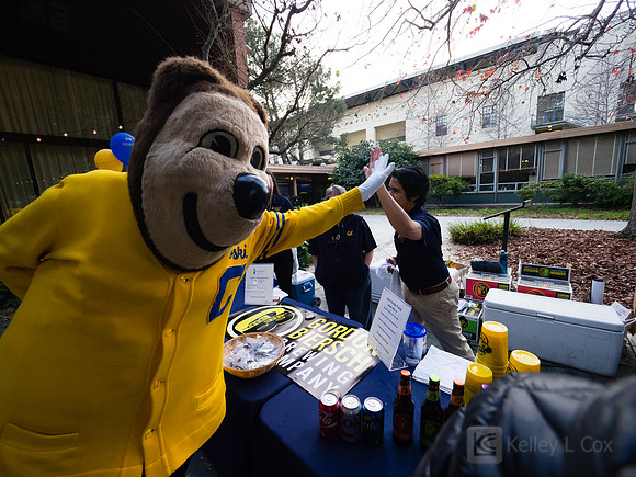 CAA: Hoops Party - Young Alumni