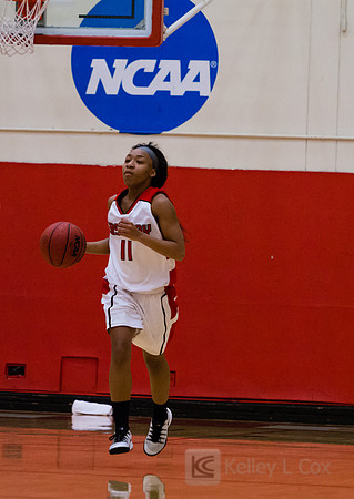 CSUEB WBB