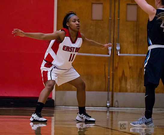 CSUEB WBB
