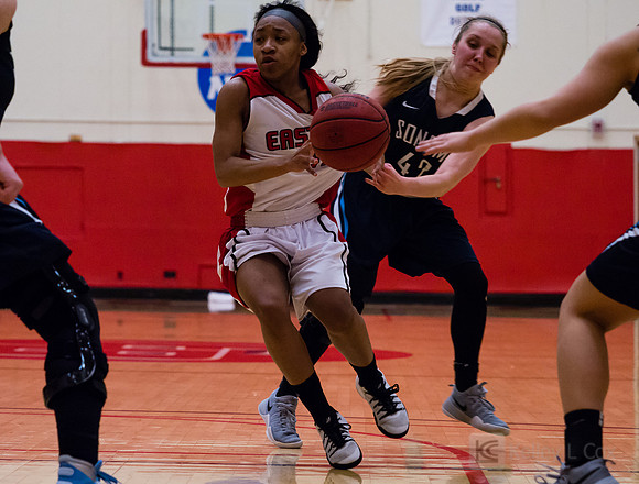 CSUEB WBB