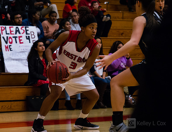 CSUEB WBB