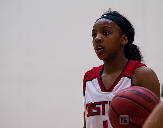 CSUEB WBB