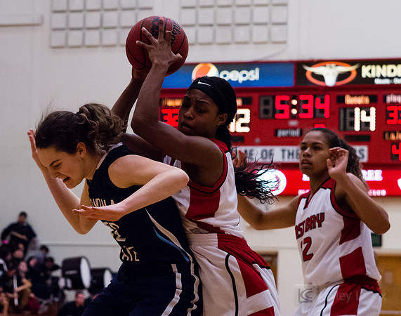 CSUEB WBB