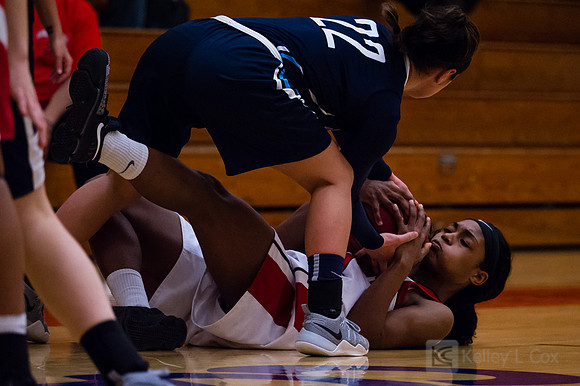 CSUEB WBB