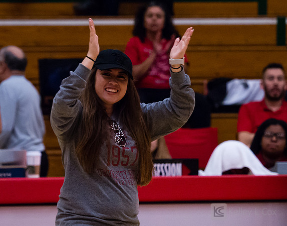 CSUEB WBB