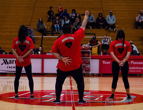 CSUEB WBB
