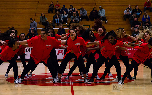 CSUEB WBB