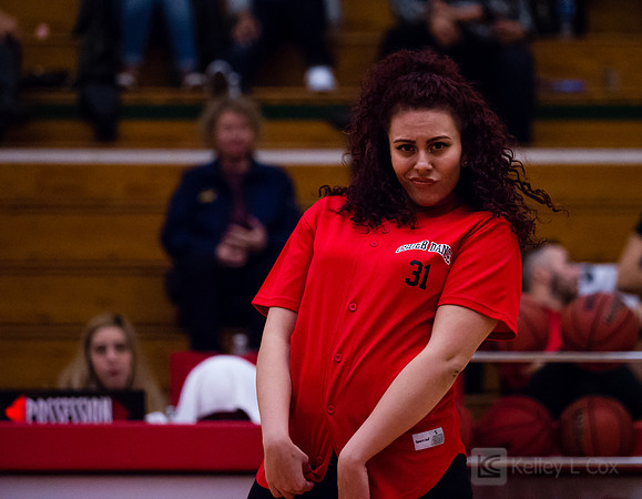 CSUEB WBB