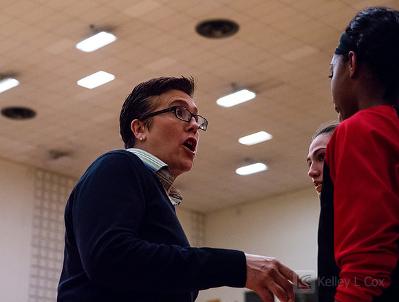 CSUEB WBB