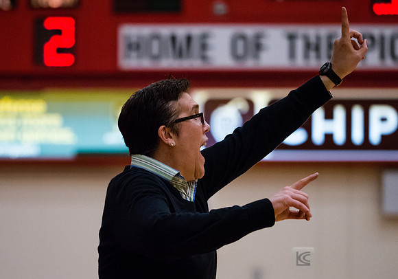 CSUEB WBB