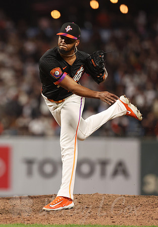 MLB: San Diego Padres at San Francisco Giants