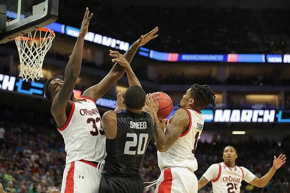 NCAA Basketball: NCAA Tournament-First Round-Kansas State vs Cincinnati