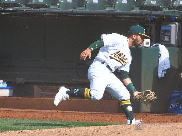 MLB: Los Angeles Dodgers at Oakland Athletics