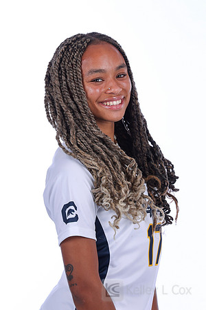 Anysa Gray (17)