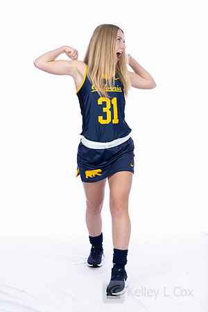 Devon Christense (31)