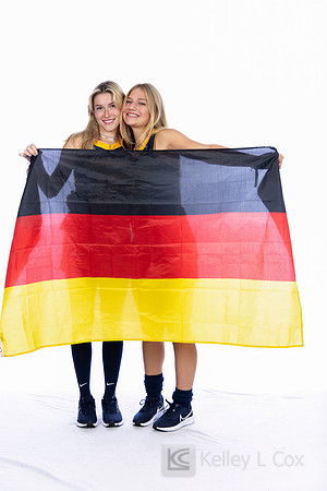 German, Sydney Decher (18), Anjana Pioch (7)