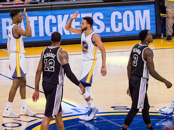 NBA: Playoffs-San Antonio Spurs at Golden State Warriors