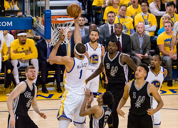 NBA: Playoffs-San Antonio Spurs at Golden State Warriors