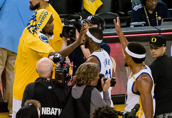 NBA: Playoffs-San Antonio Spurs at Golden State Warriors