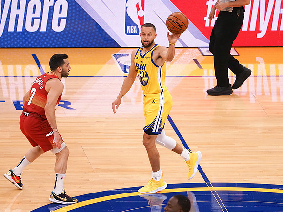 NBA: Denver Nuggets at Golden State Warriors