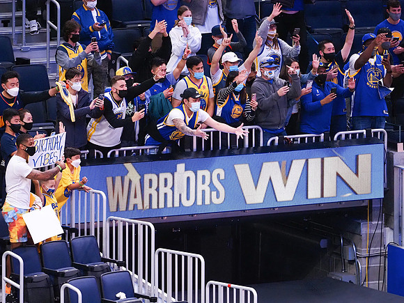 NBA: Denver Nuggets at Golden State Warriors