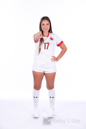 Isabella Hernandez (17)